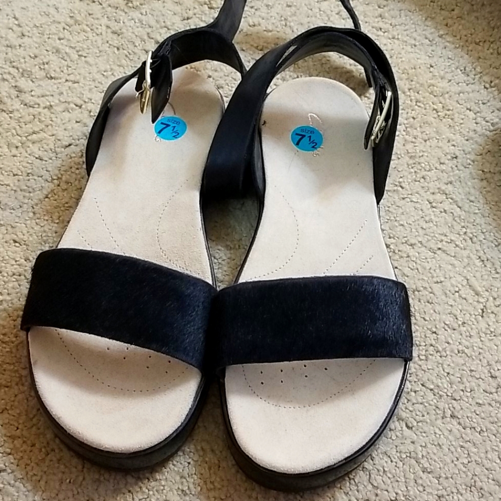 New Clark's fur lined sandals 7.5